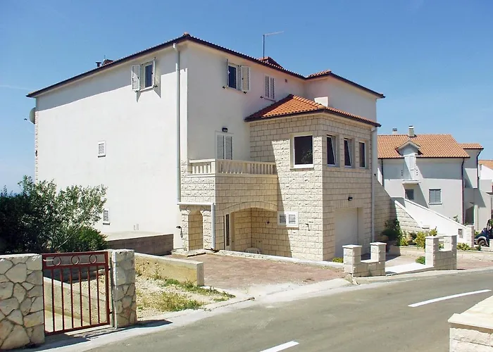 Apartments With A Parking Space Hvar - 4637